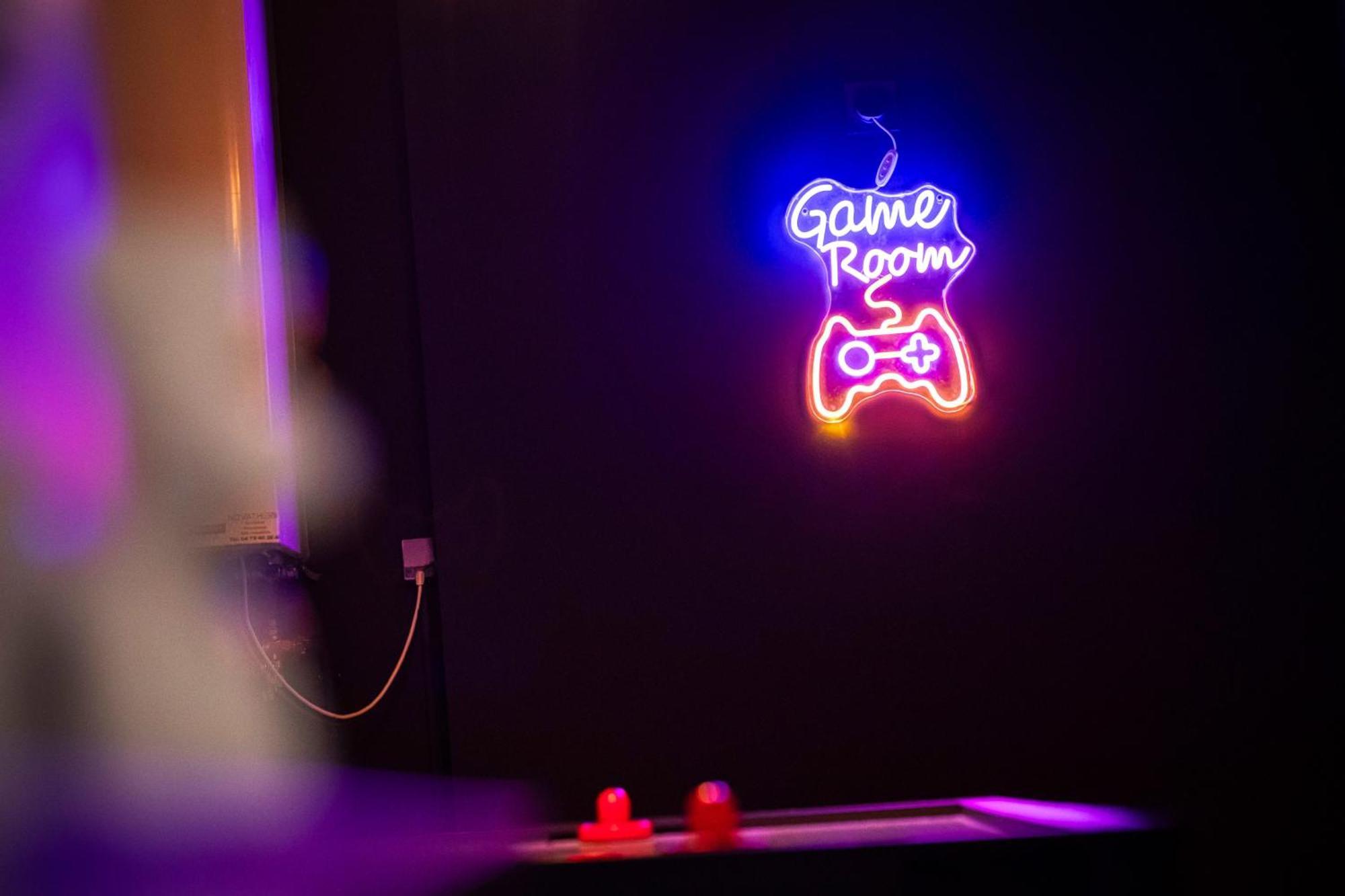 La Villa - Piscine / Karaoke / Jeux Fontaine  Eksteriør billede