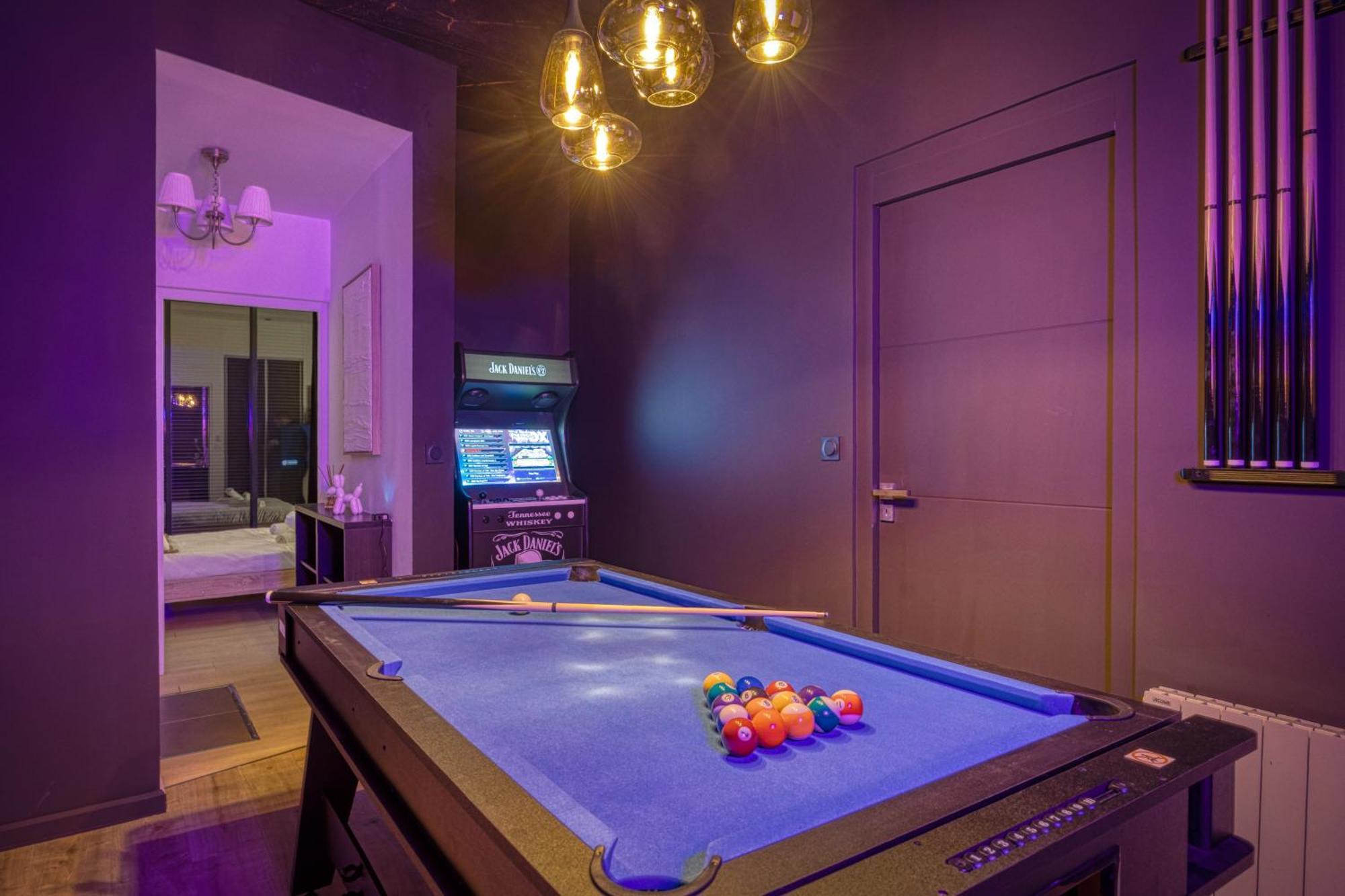 La Villa - Piscine / Karaoke / Jeux Fontaine  Eksteriør billede